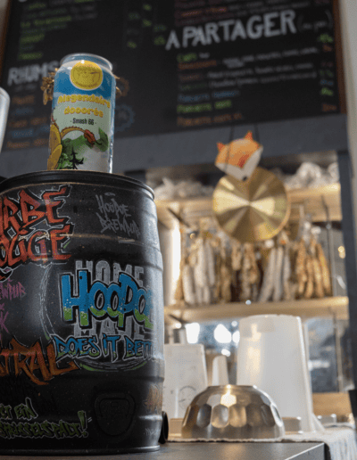 besoin de photos pro pour votre bar à tours ? donnez soif à votre audience avec des clichés sur-mesure de vos boissons et de votre salle. devis gratuit.