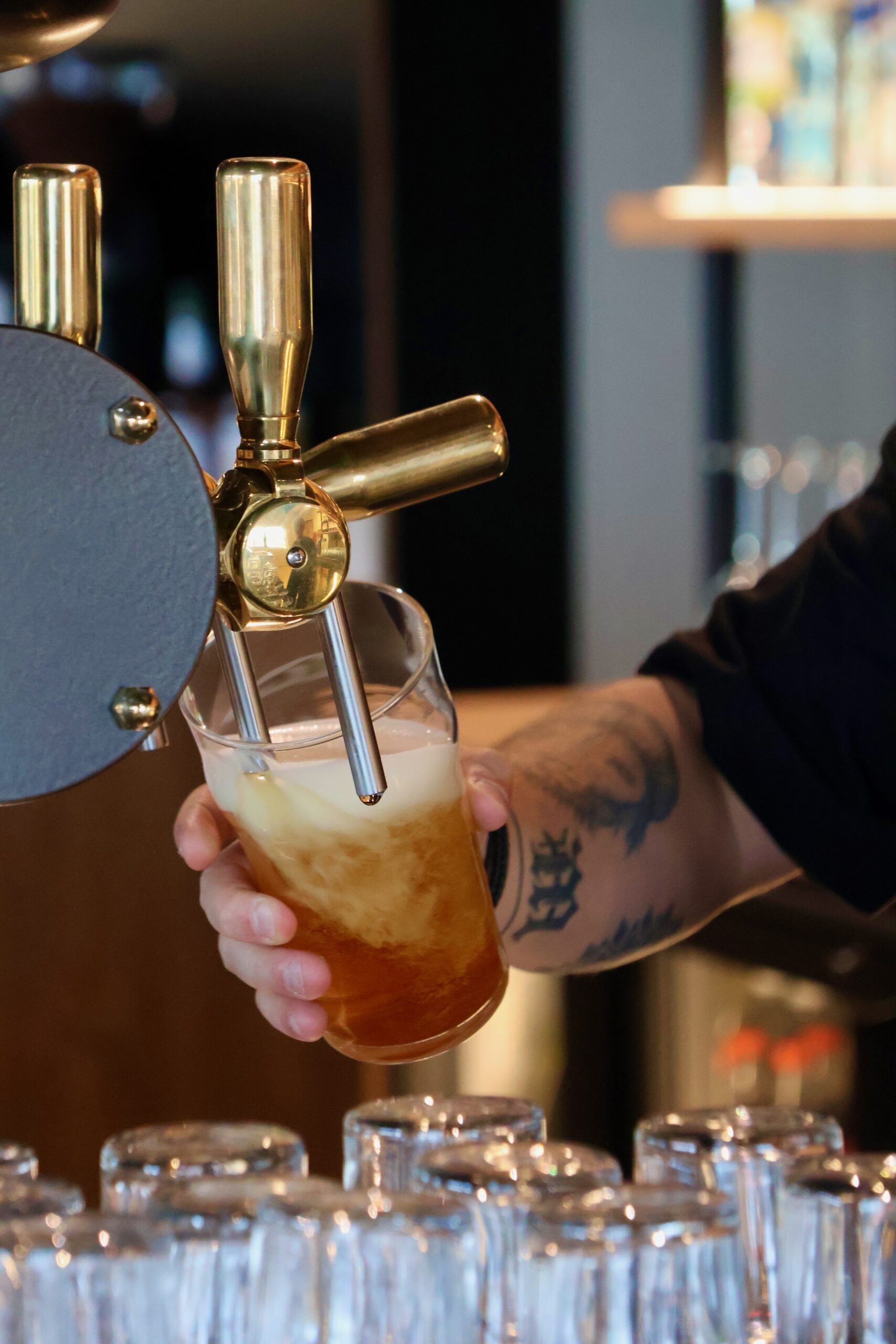 photographe bar et restaurant à tours (37). des clichés professionnels et gourmands pour dynamiser votre site web et vos réseaux sociaux. découvrez mes réalisations.